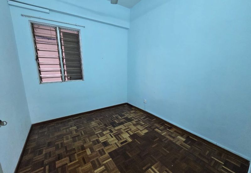 Dwi Mahkota Condominium