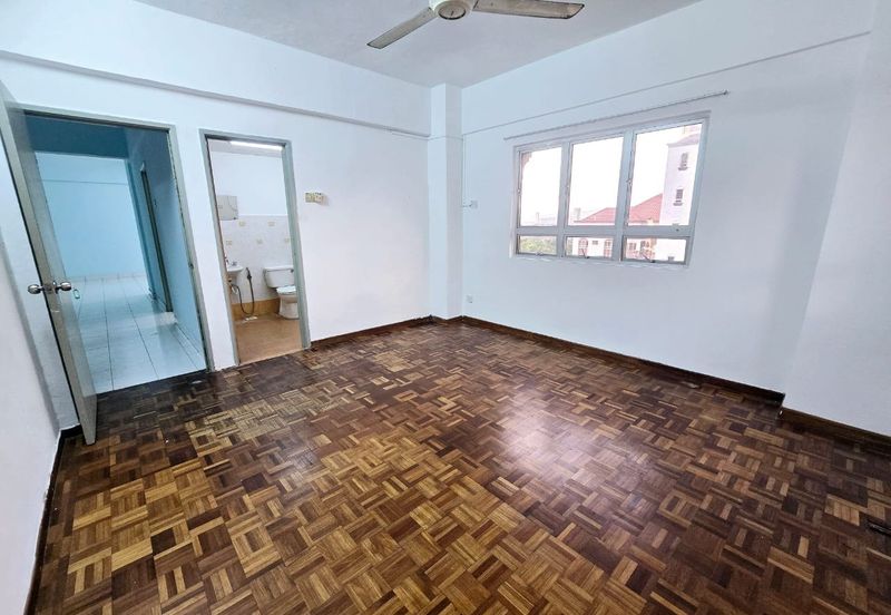 Dwi Mahkota Condominium