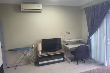 Golden Sands Seaview Residence