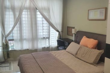 Golden Sands Seaview Residence