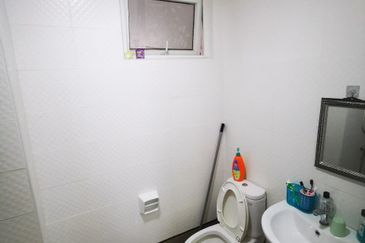 Seasons Luxury Apartments @ Amara Larkin