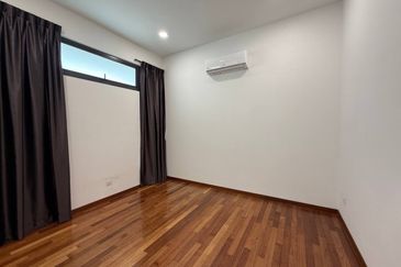 Featherstone @Eco Botanic