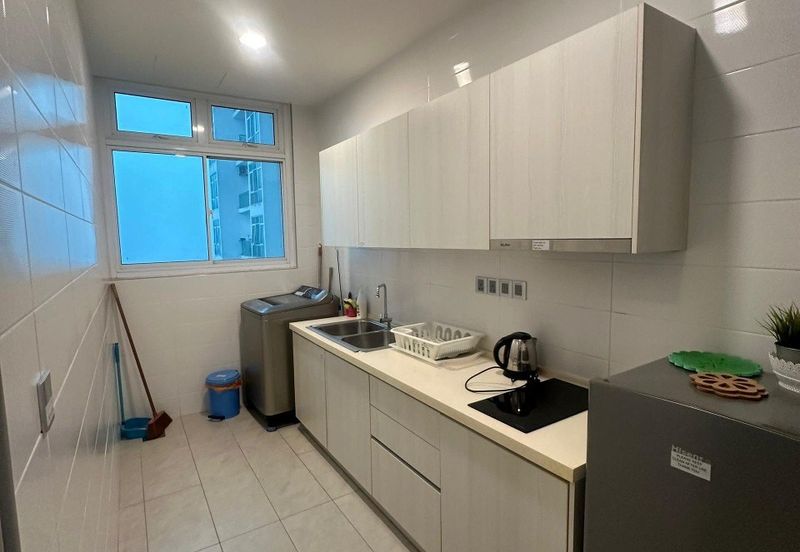 Paragon Suites @ CIQ