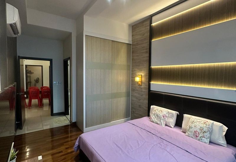 Paragon Suites @ CIQ