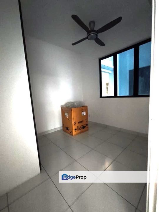 Sky Peak Apartment @ Setia Tropika, Johor, Setia Tropika