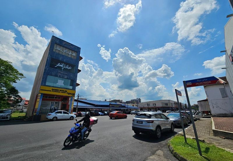 double storey shop@ kota tinggi shop