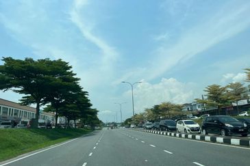 commercial land@ kota tinggi