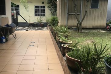 Section 4 Petaling Jaya Bungalow For Sale