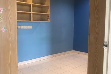 Pangsapuri Bukit Awansari (OG Court)