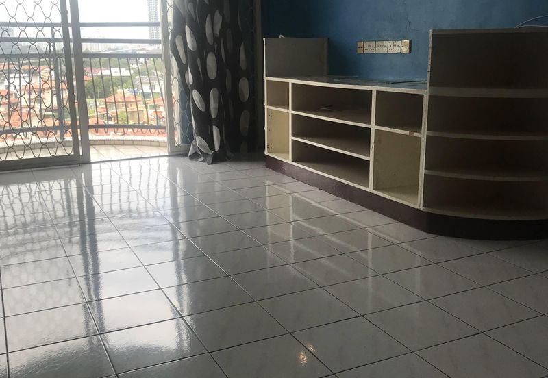 Pangsapuri Bukit Awansari (OG Court)