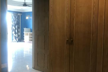 Pangsapuri Bukit Awansari (OG Court)