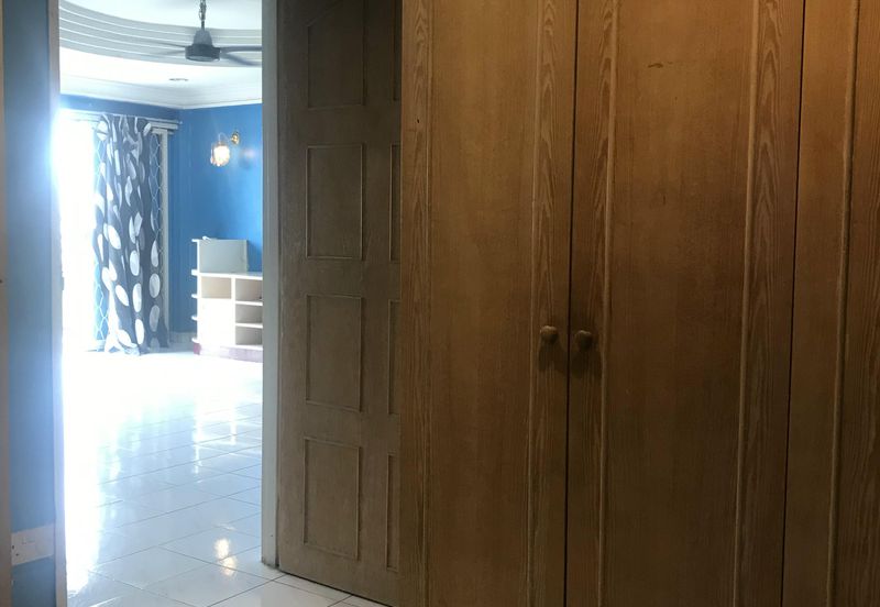 Pangsapuri Bukit Awansari (OG Court)