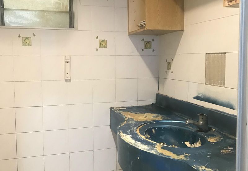 Pangsapuri Bukit Awansari (OG Court)