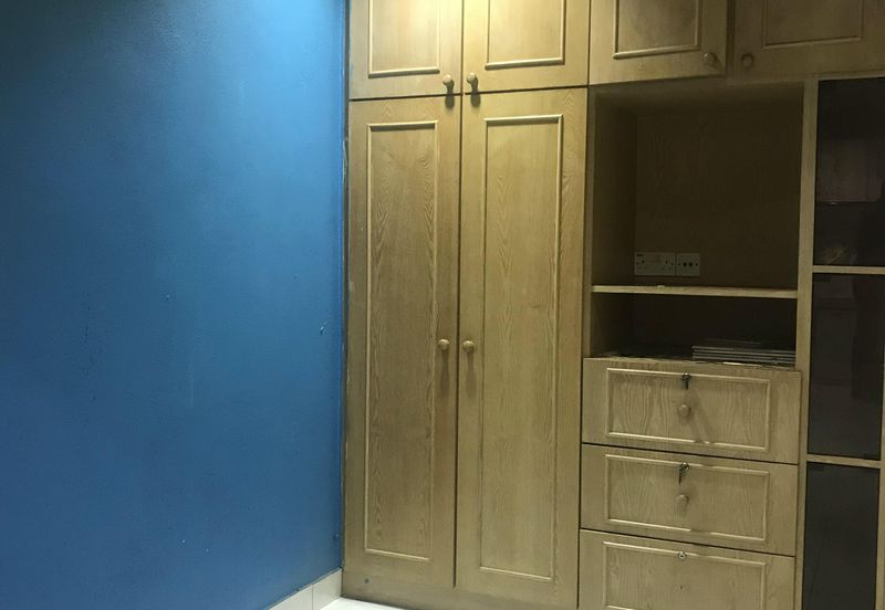 Pangsapuri Bukit Awansari (OG Court)