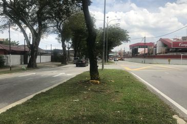 Section 4 Petaling Jaya Bungalow For Sale