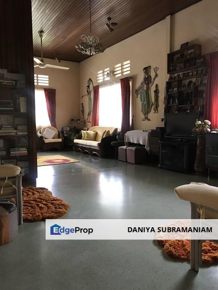Section 11 PJ 1.5 Storey Bungalow For Sale , Selangor, Petaling Jaya