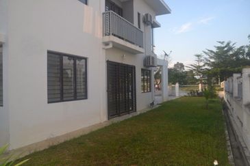 Aronia @ Bandar Tasik Kesuma