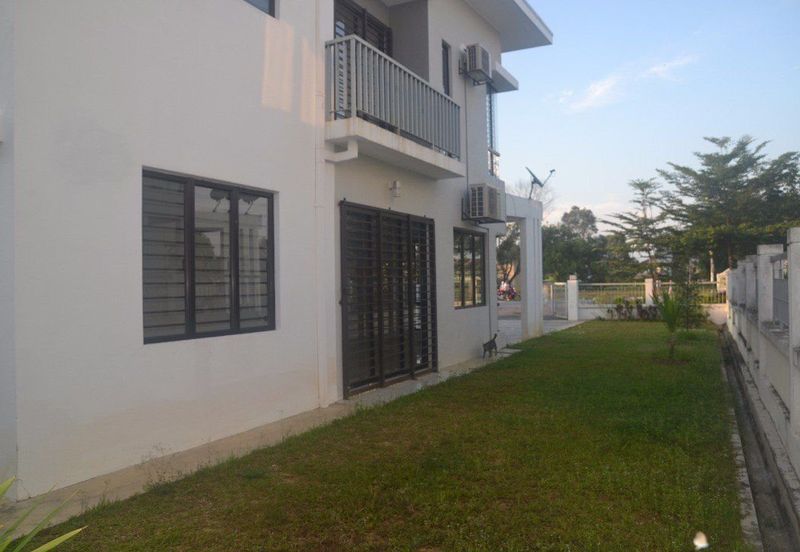 Aronia @ Bandar Tasik Kesuma