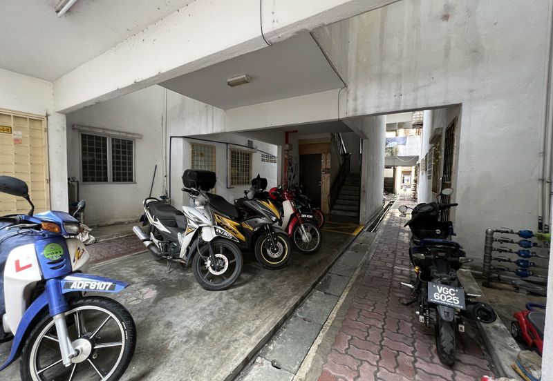 Pangsapuri Seri Saujana