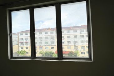 Pangsapuri Seri Saujana