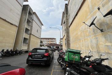 Pangsapuri Seri Saujana