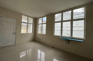 Bungalow Putra Mutiara Residence Sungai Merab