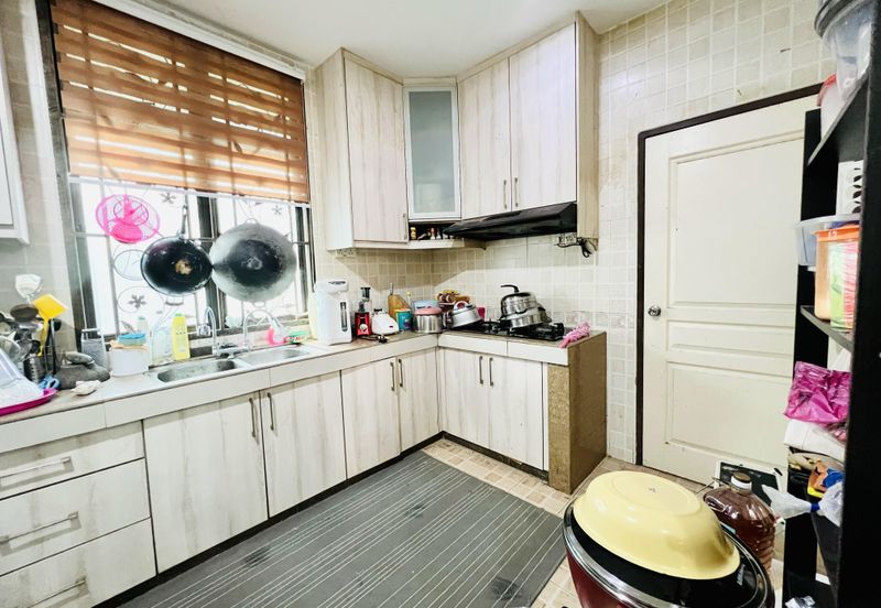 Corner Lot Suria Residences Mantin