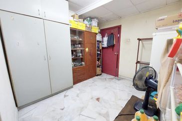 Jalan Suasana, Bandar Tun Hussein Onn