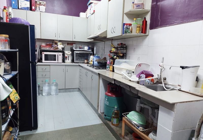 Jalan Suasana, Bandar Tun Hussein Onn