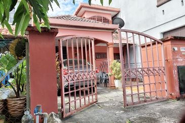 Jalan Suasana, Bandar Tun Hussein Onn