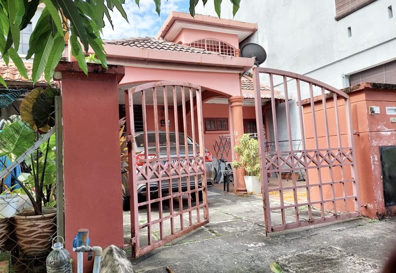 Jalan Suasana, Bandar Tun Hussein Onn