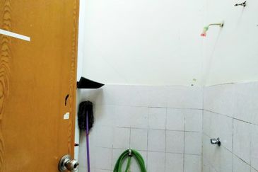 Langat Utama 3 Banting For Sale