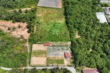 Tanah Pertanian Beranang Tengah