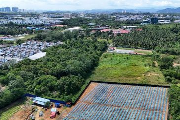 Tanah Pertanian Beranang Tengah