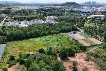 Tanah Pertanian Beranang Tengah