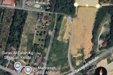 Tanah Pertanian Beranang Tengah