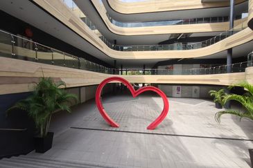 Ecohill Walk Mall, Setia Ecohill