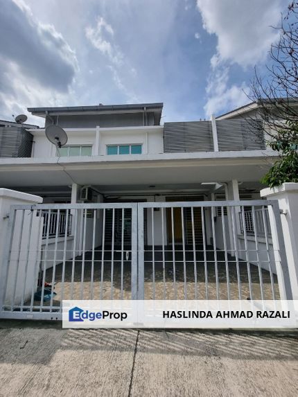Facing Open 96 Greenwoods Salak Perdana, Sepang, Selangor, Dengkil