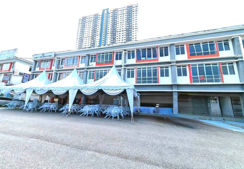 Salak Perdana Business Park