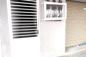 Salak Perdana Business Park