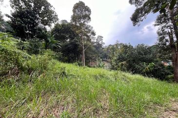 Kampung Sungai Lui