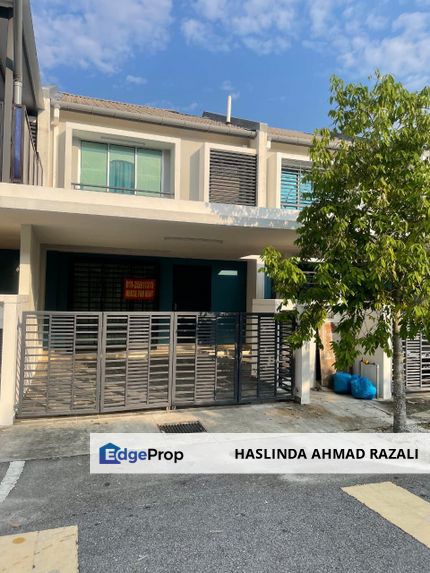 Laman Mawar Kota Seriemas Nilai, Negeri Sembilan, Nilai