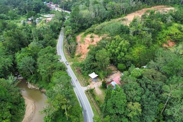 Kampung Sungai Lui