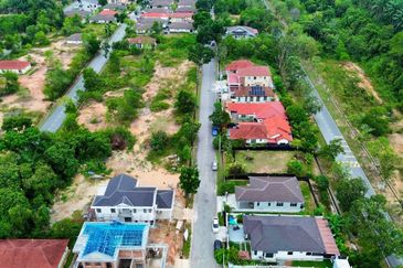 Persiaran Tasik Senangin 1