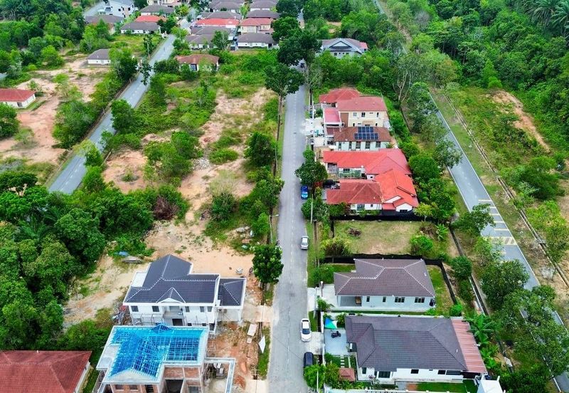 Persiaran Tasik Senangin 1