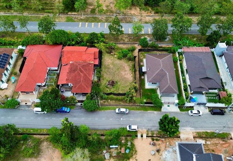 Persiaran Tasik Senangin 1