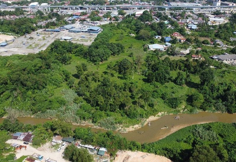 Persiaran Tasik Senangin 1