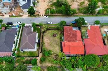 Persiaran Tasik Senangin 1