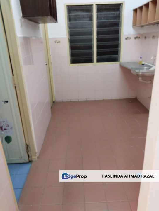 Pangsapuri Baiduri Bandar Tasik Kesuma For Sale, Selangor, Beranang