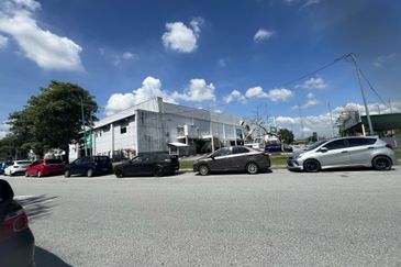 Jalan Impian Mahkota, Kampung Sungai Kantan